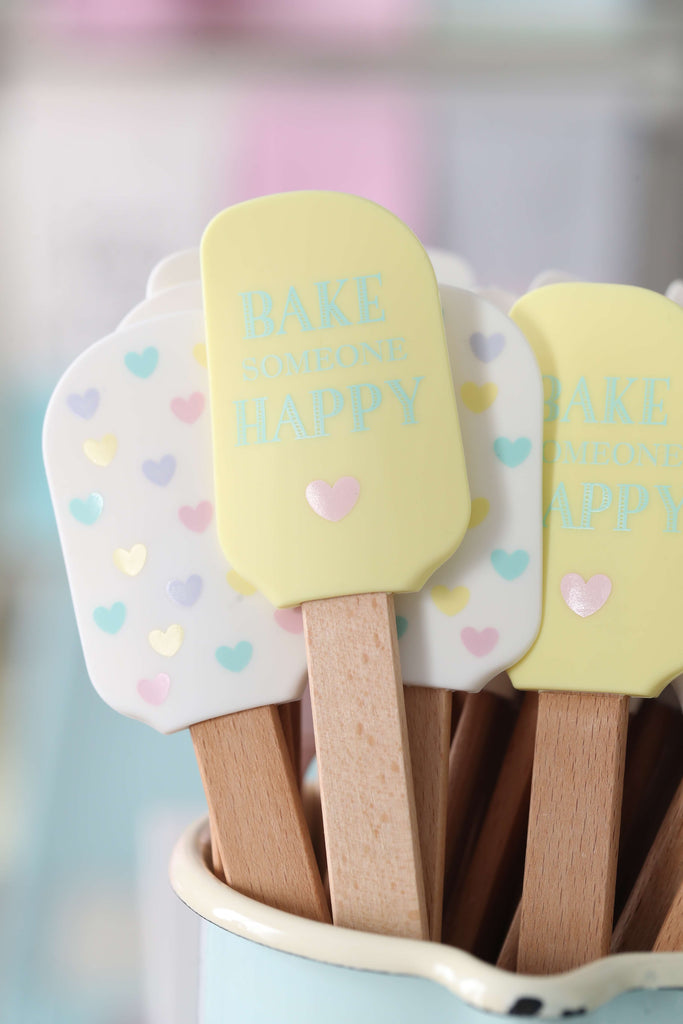 Love, Manuela Miss Étoile slikkepott & Bake someone happy