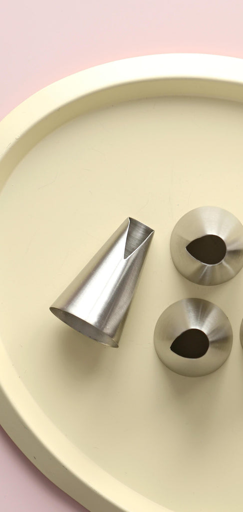 Love, Manuela Nozzles & Piping Bags St Honore Pastry Tip